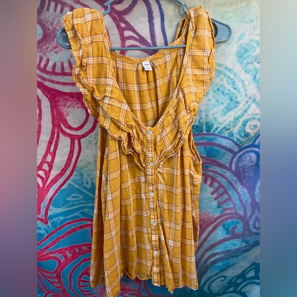 Old Navy Top with ruffles